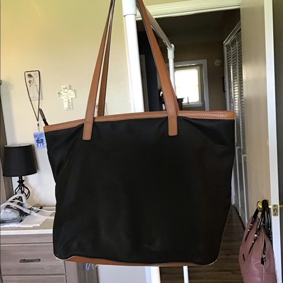 Michael Kors Kempton nylon shoulder bag - Picture 4 of 8